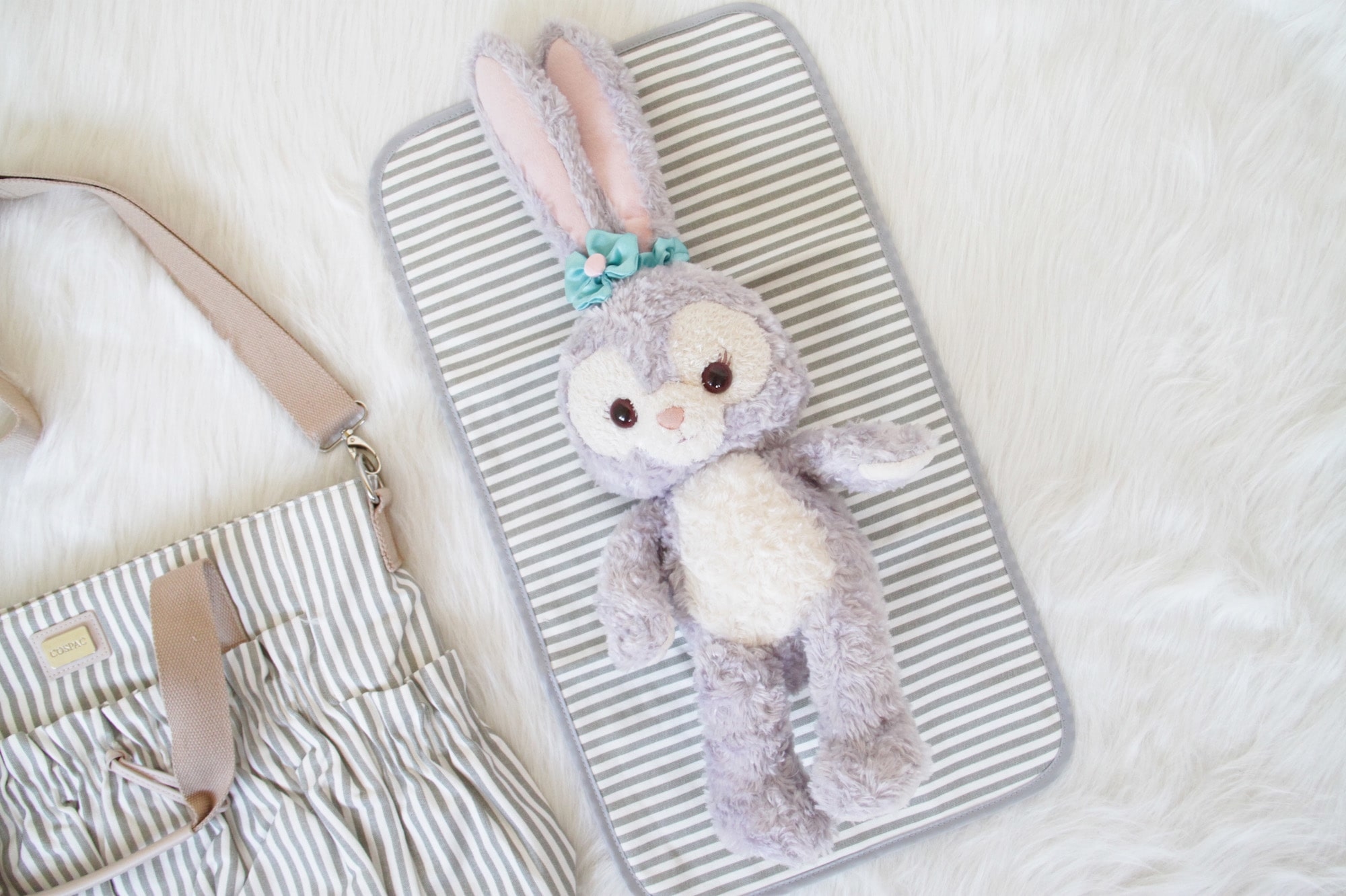 嬰兒換尿布時使用尿布墊之情境