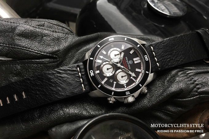 萬年鐘錶 - elegantsis 愛樂時 JT65R 騎士精神腕錶 黑面黑色皮革錶帶 ELJT65R-6B03LC錶徑47MM