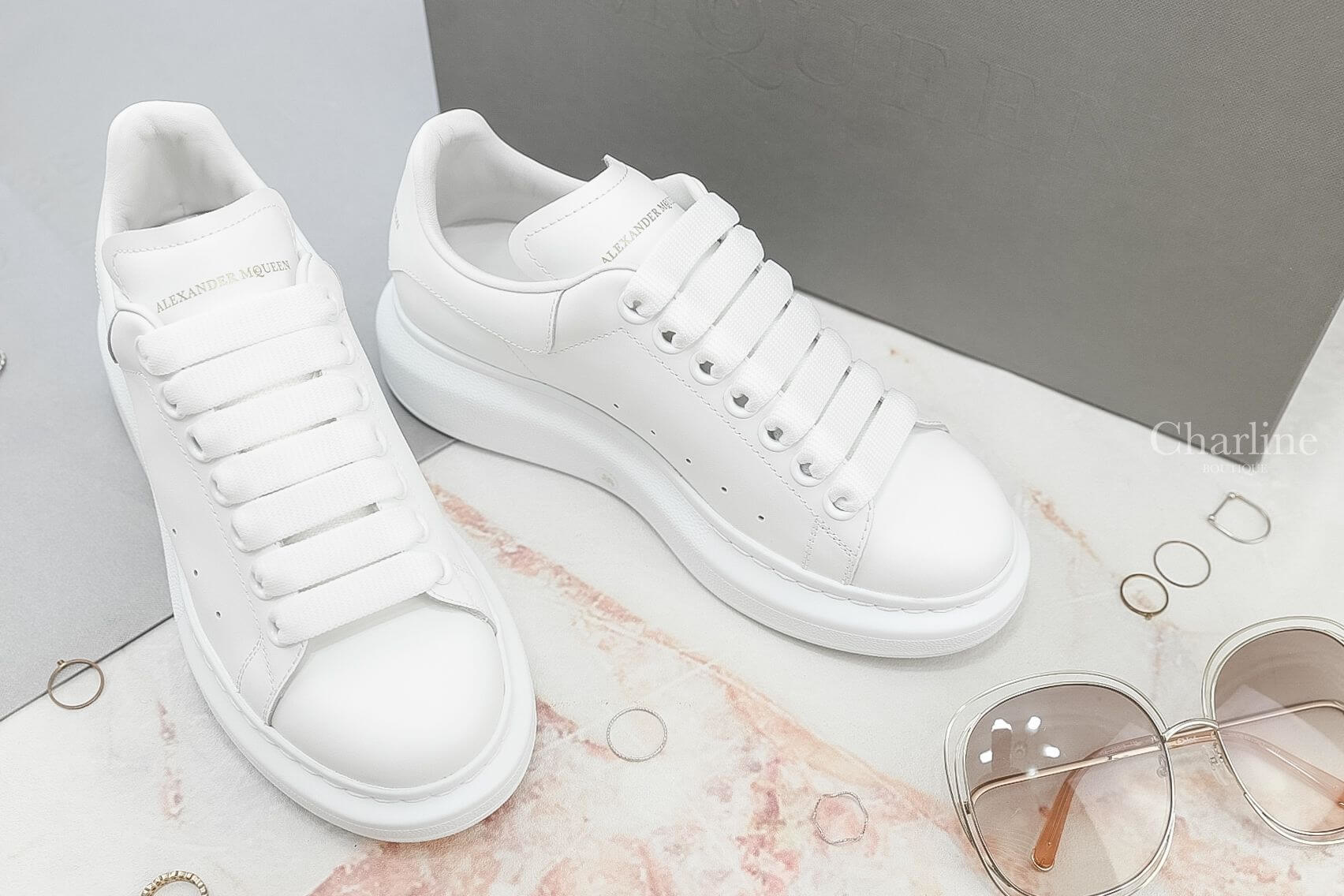 Alexander McQueen Oversize Sneaker 全白色小牛皮運動鞋
