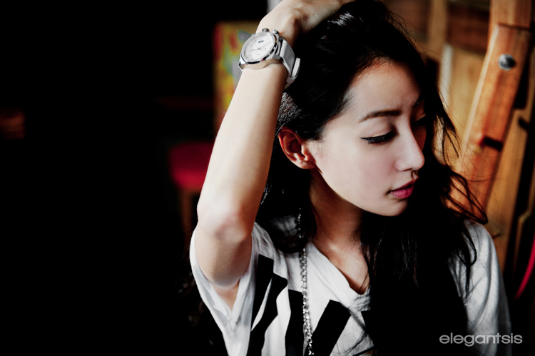 萬年鐘錶 - elegantsis 愛樂時 JF48個性是戴在手上的 可搭配選購個性對錶 ELJT48S-OW02LC 白錶徑43MM