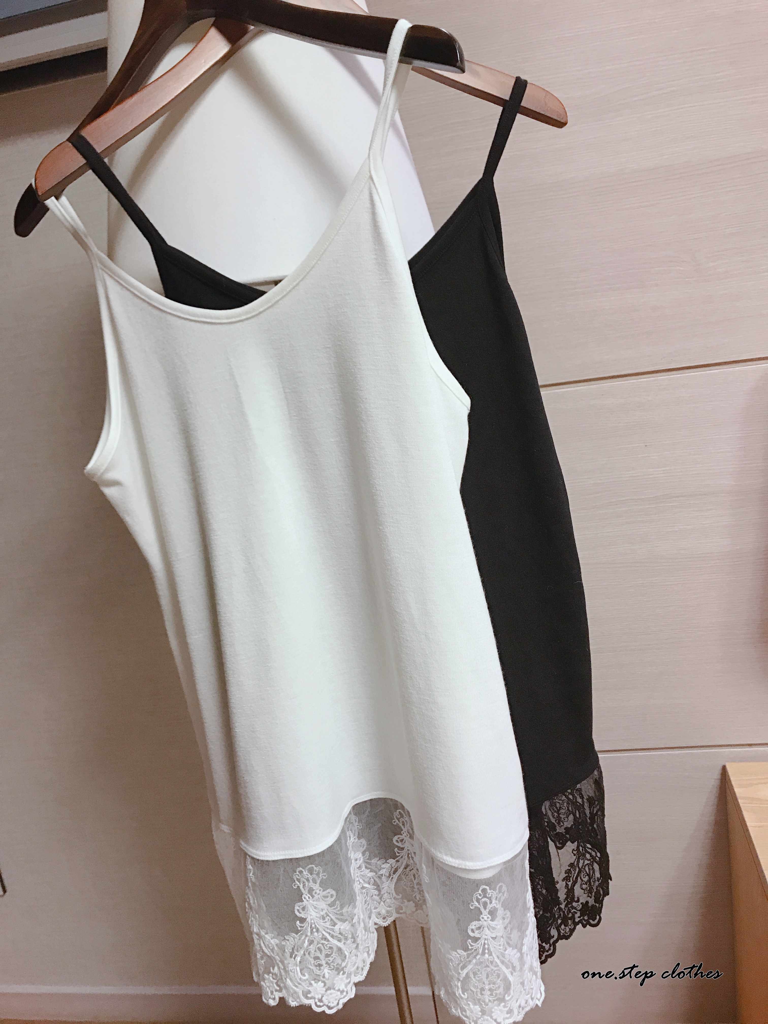 正韓下接細緻蕾絲背心內搭