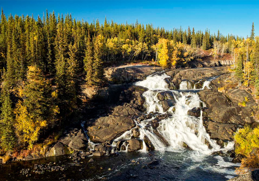 沐樂旅遊黃刀鎮極光