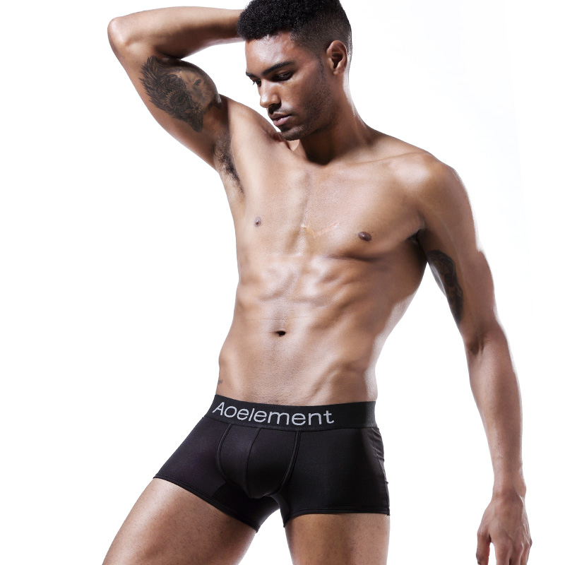 【HENIS】經典時尚多彩四角褲