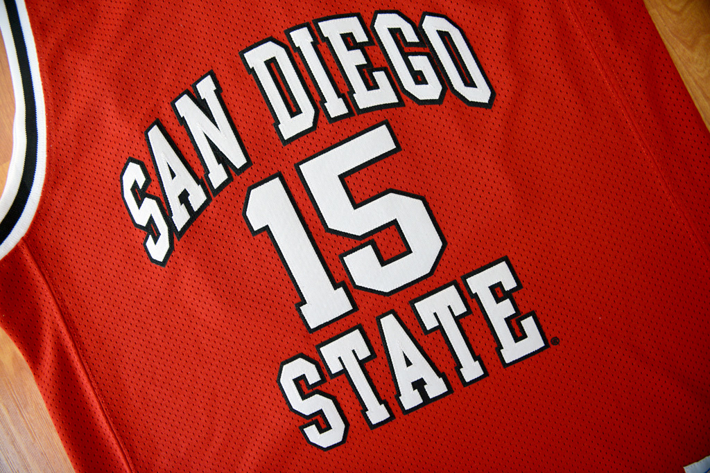 Original Retro Brand 聖地牙哥州立大學阿茲特克隊 Kawhi Leonard 球員版球衣