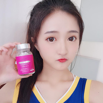 寧寧：BHK's膠原蛋白讓我變的水水的，熬夜也沒有蠟黃問題！