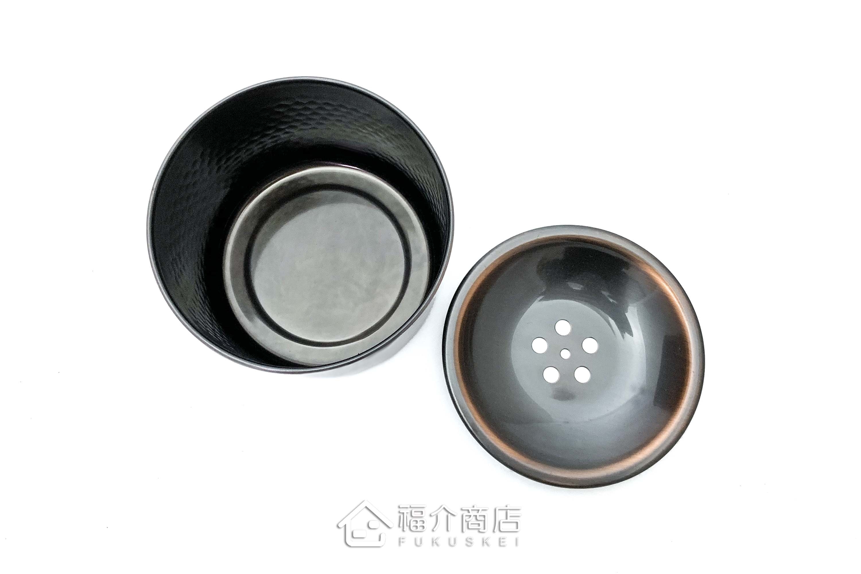 日本建水是用來作為泡茶過程中盛裝廢水的儲水器皿