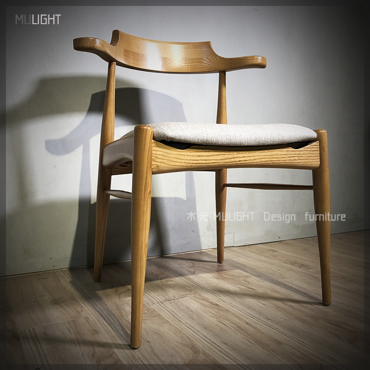 限時優惠-Ash牛角造型貓抓皮餐椅(僅此一張)