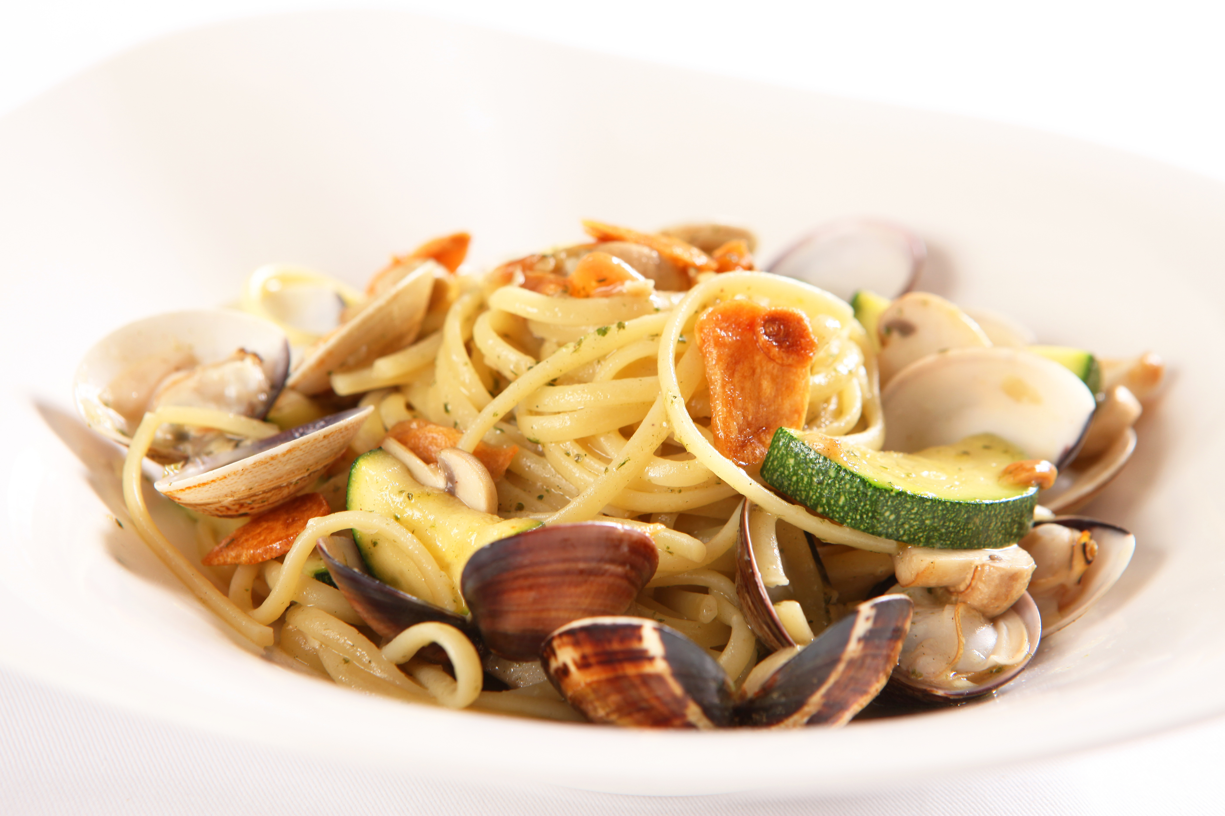 香草蒜片橄欖油 義大利麵