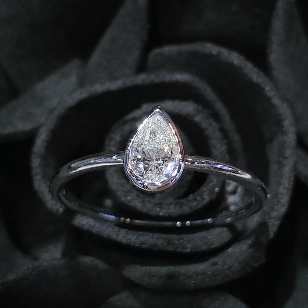 全新18K白金【單粒31份鑽石】戒指