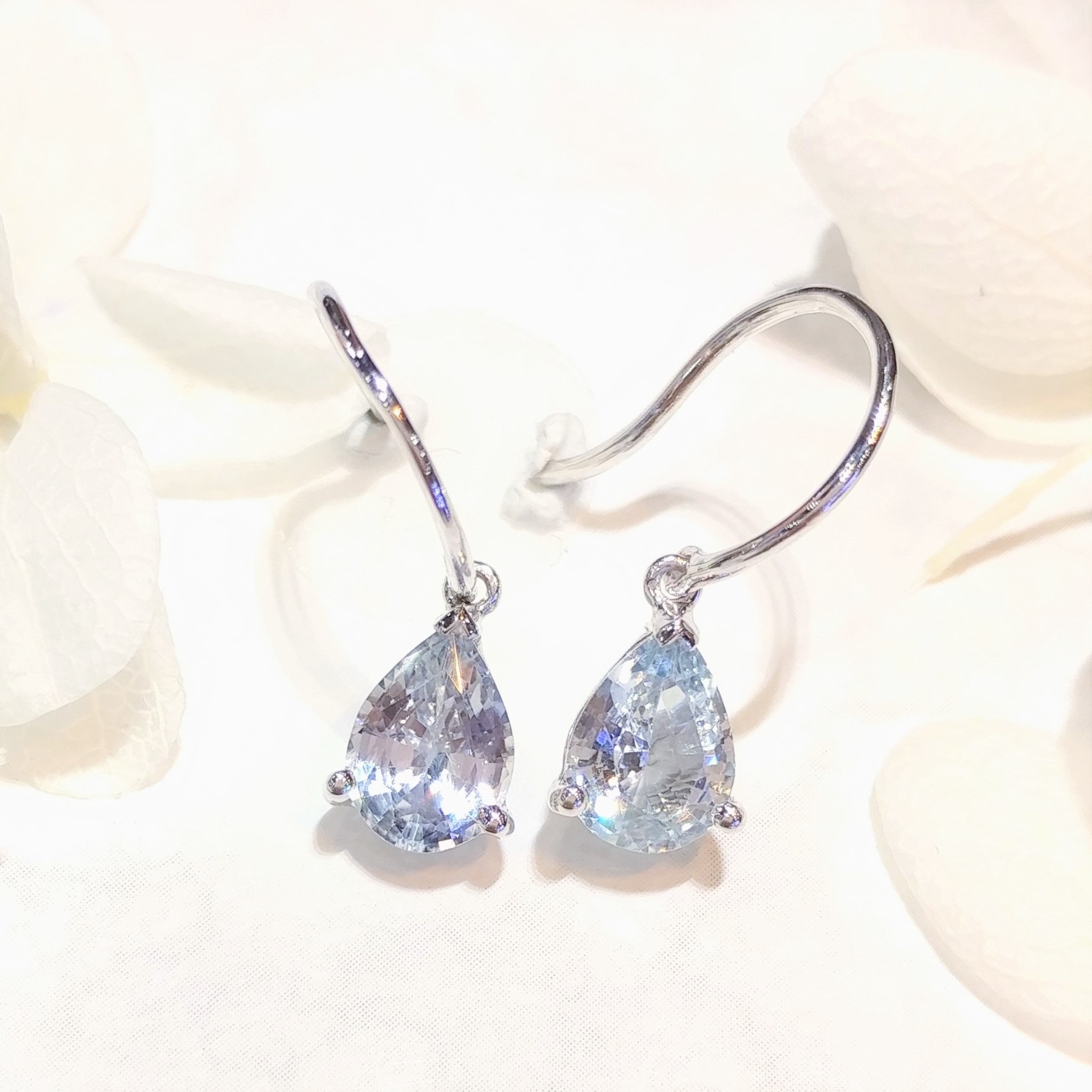 全新18K白金【主石1卡49份藍寶石】吊耳環