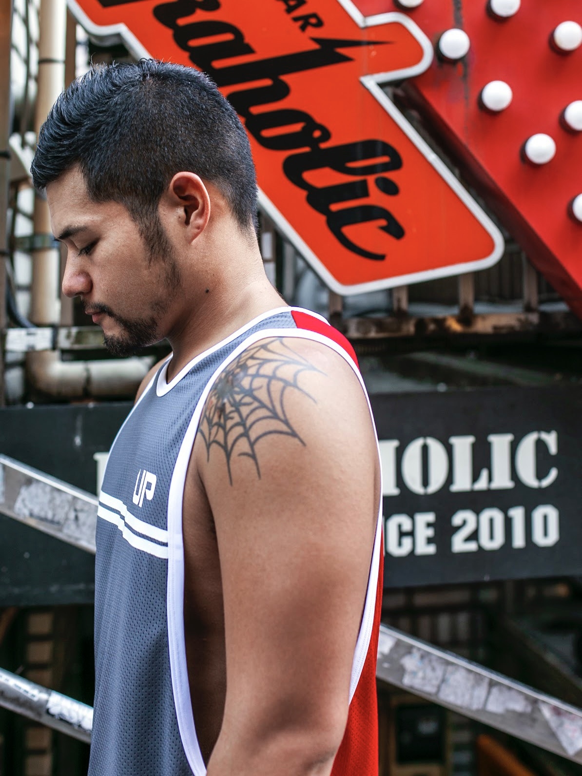 Army Tank Low 網布側開背心 淺亮灰/鮮紅