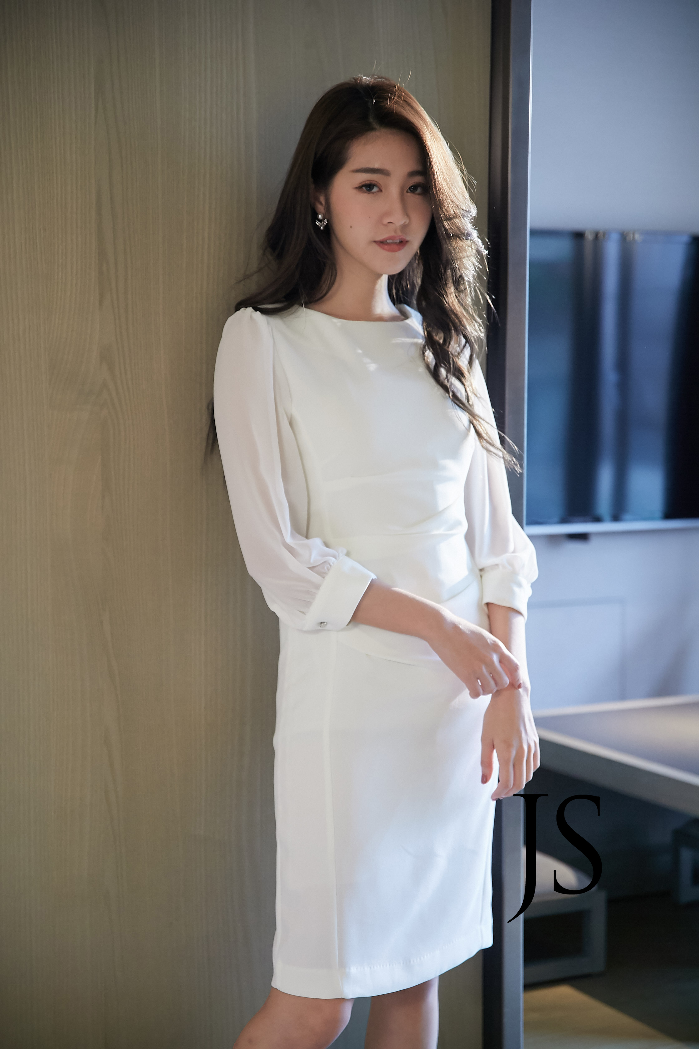 袖透膚抓皺洋裝(白)