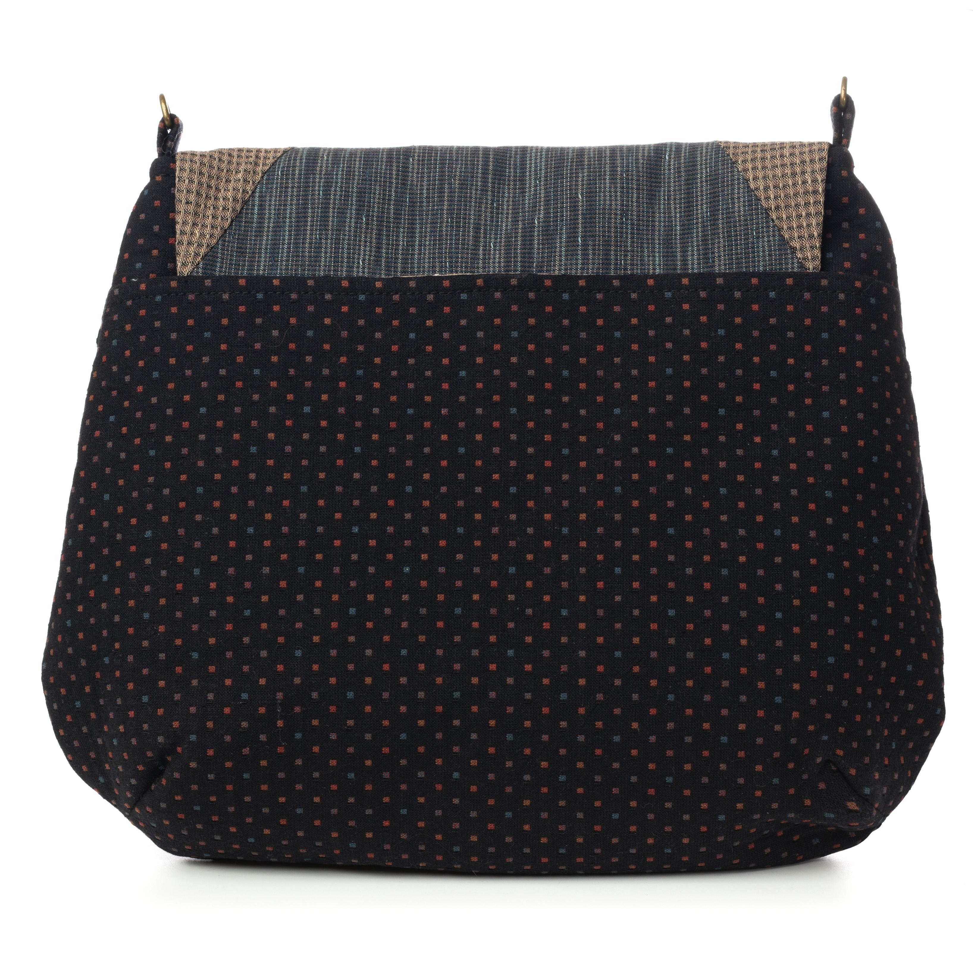 圓弧掀蓋斜背包 (材料包)