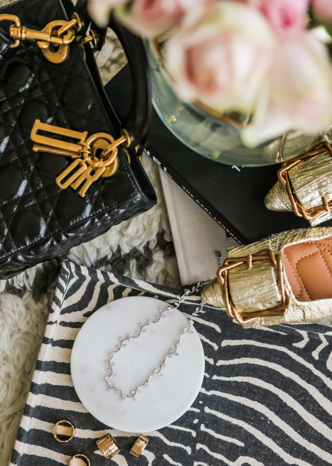 時尚部落客蘇花猴愛敗家配戴violet white Florian 花神鋯鑽頸鍊