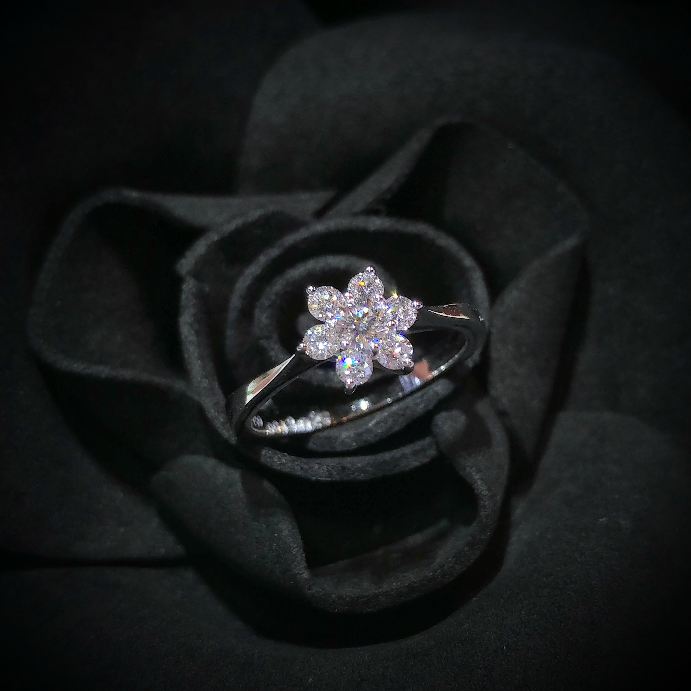 18K White Gold 0.39ct Diamond Ring