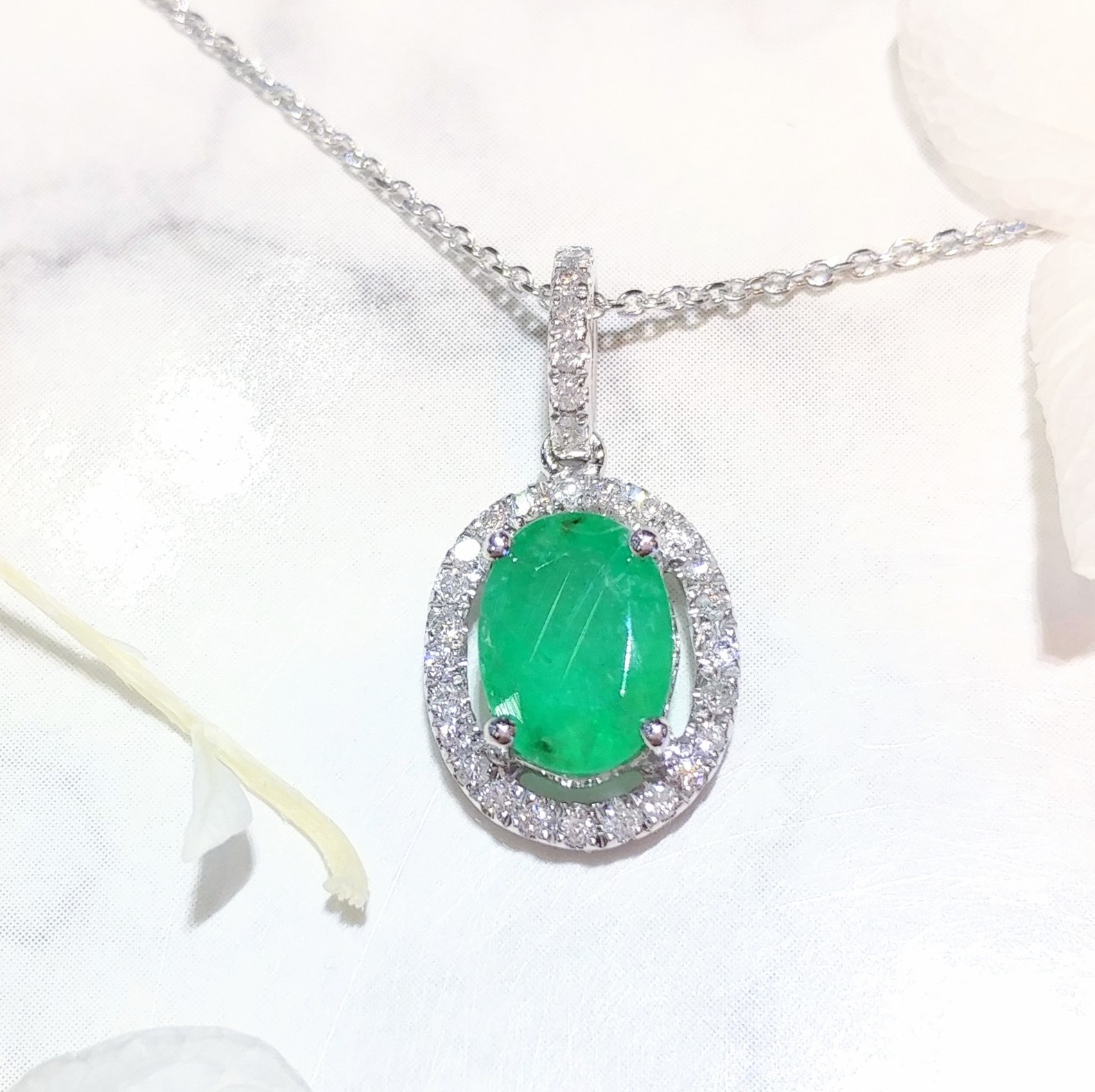 18K White Gold 0.84ct Emerald and Diamond Pendent