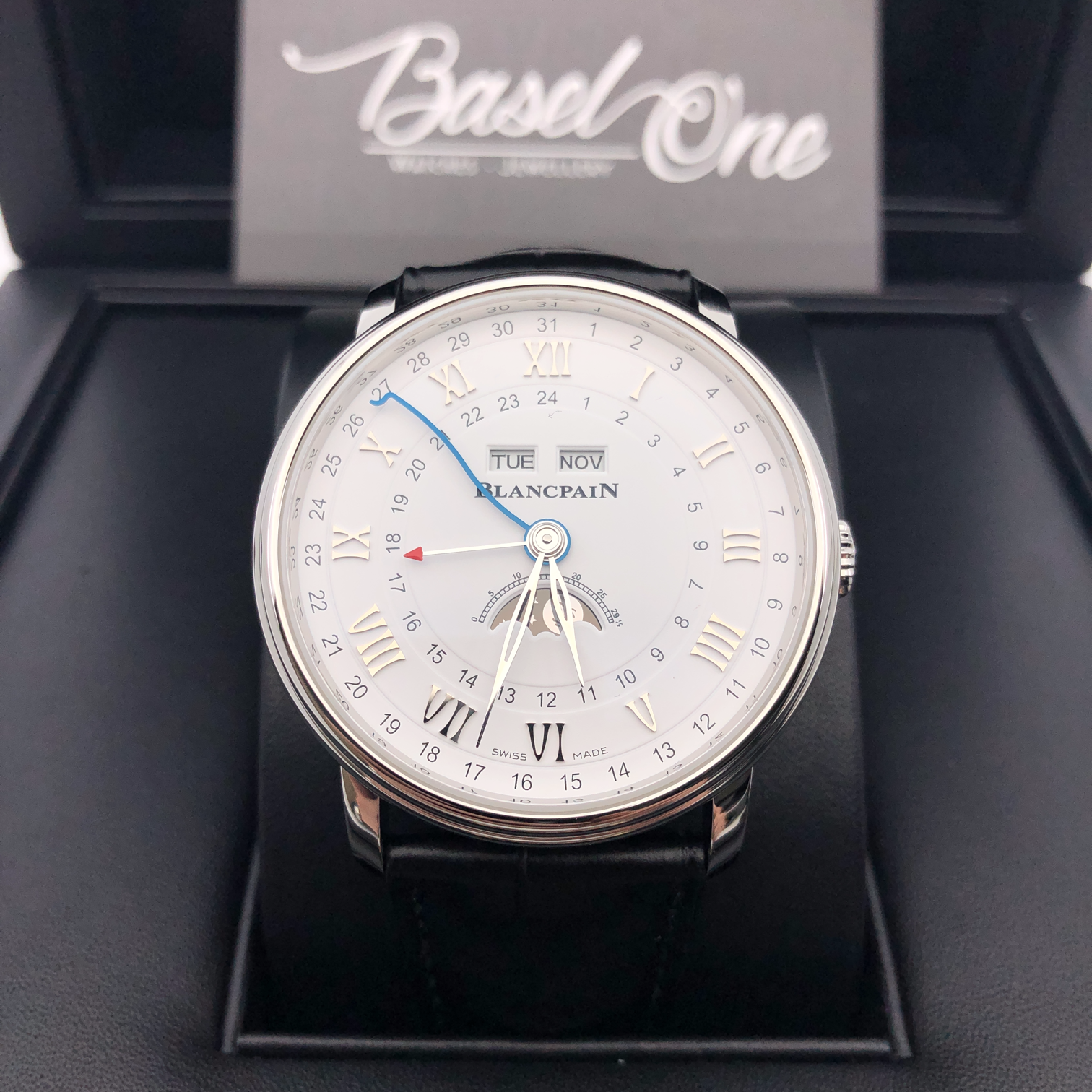 BRAND NEW BLANCPAIN FIFTY FATHOMS 6676-1127-55B WHITE DIAL MOON PHASE WITH CROCODILE STRAP