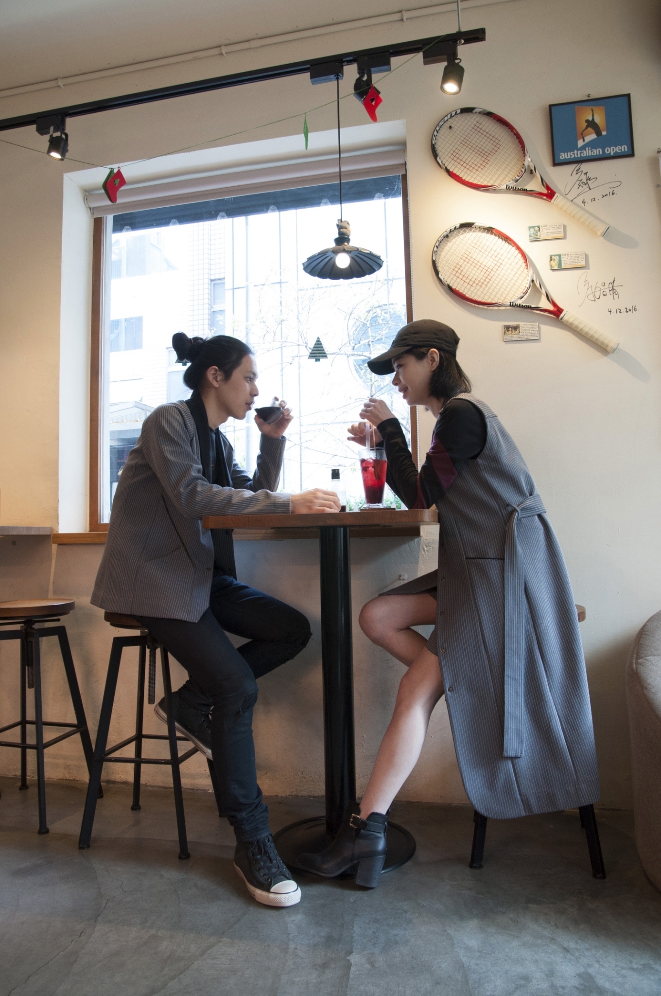 《2019情人節》 LARMURE同色系情侶穿搭提案，讓你放閃也可以很時尚！＃灰色系情侶穿搭