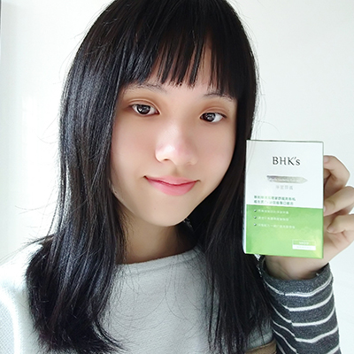 食品相關科系學生 Doris：吃BHK's淨荳膠囊之後真的開始不長生理痘了！