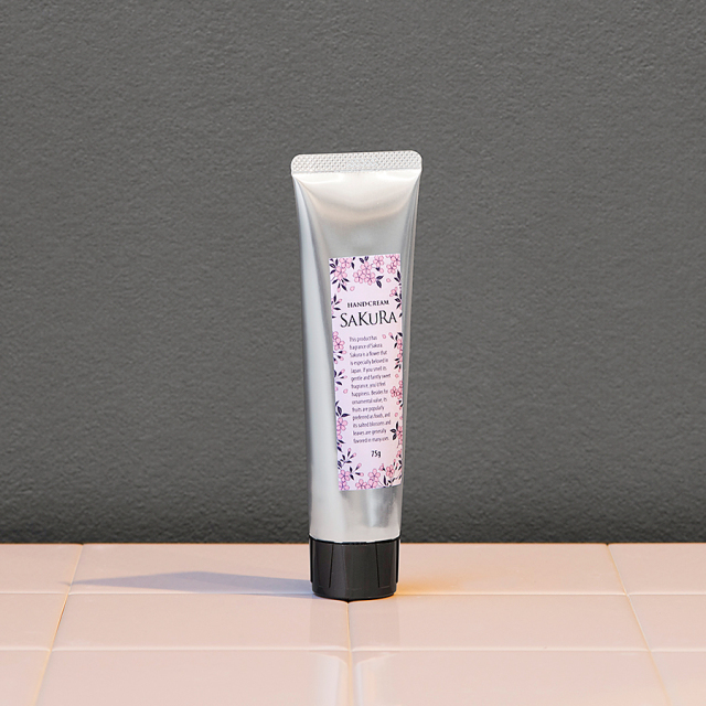 SAKURA Hand Cream 櫻花潤手霜 75g