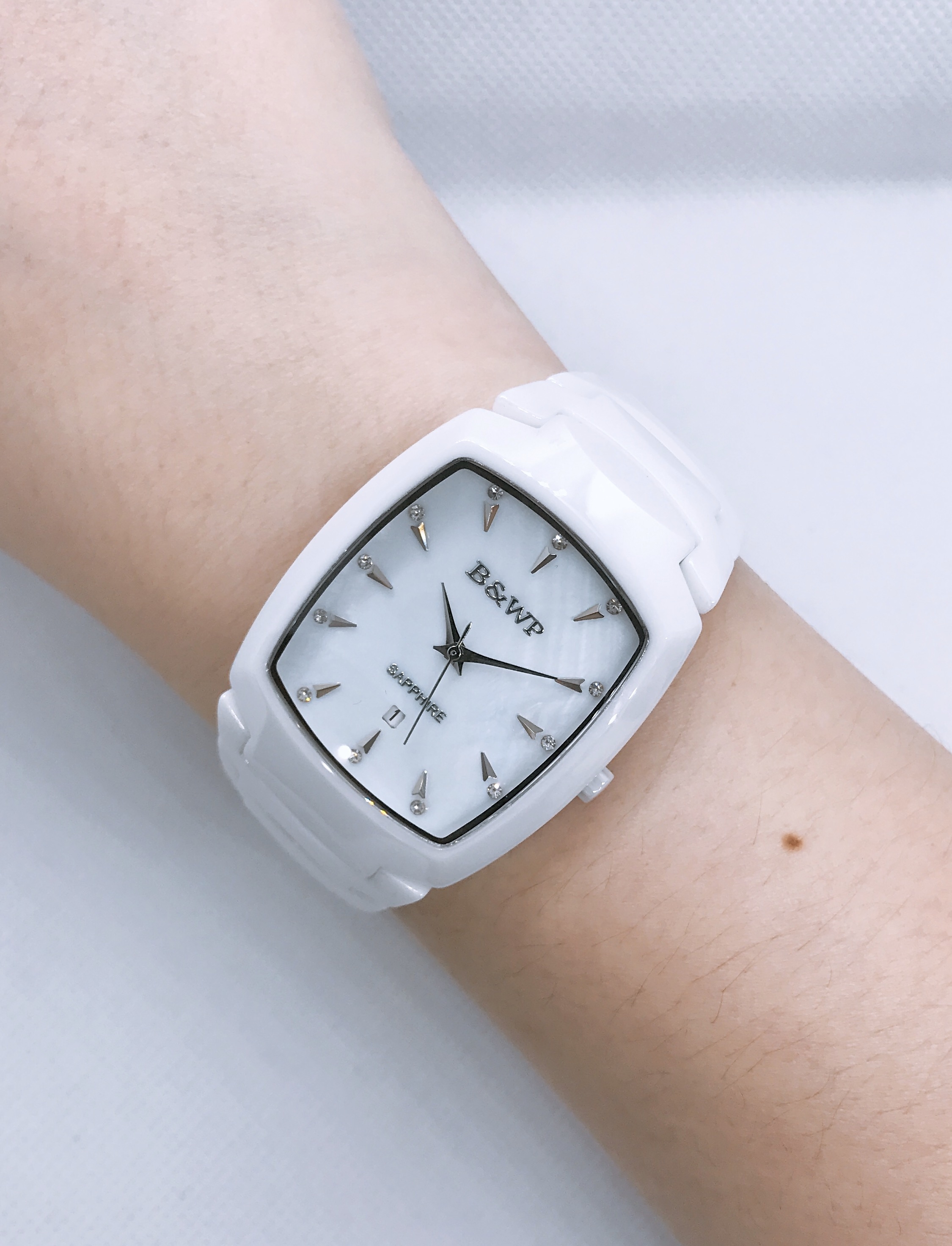 【B&WP】Wine Barrel Style Quartz WatchBWP12227M-1 Modern Watch