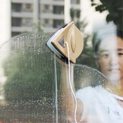 「安全志上」雙面玻璃窗刷 『免發生意外 安全輕鬆清潔』