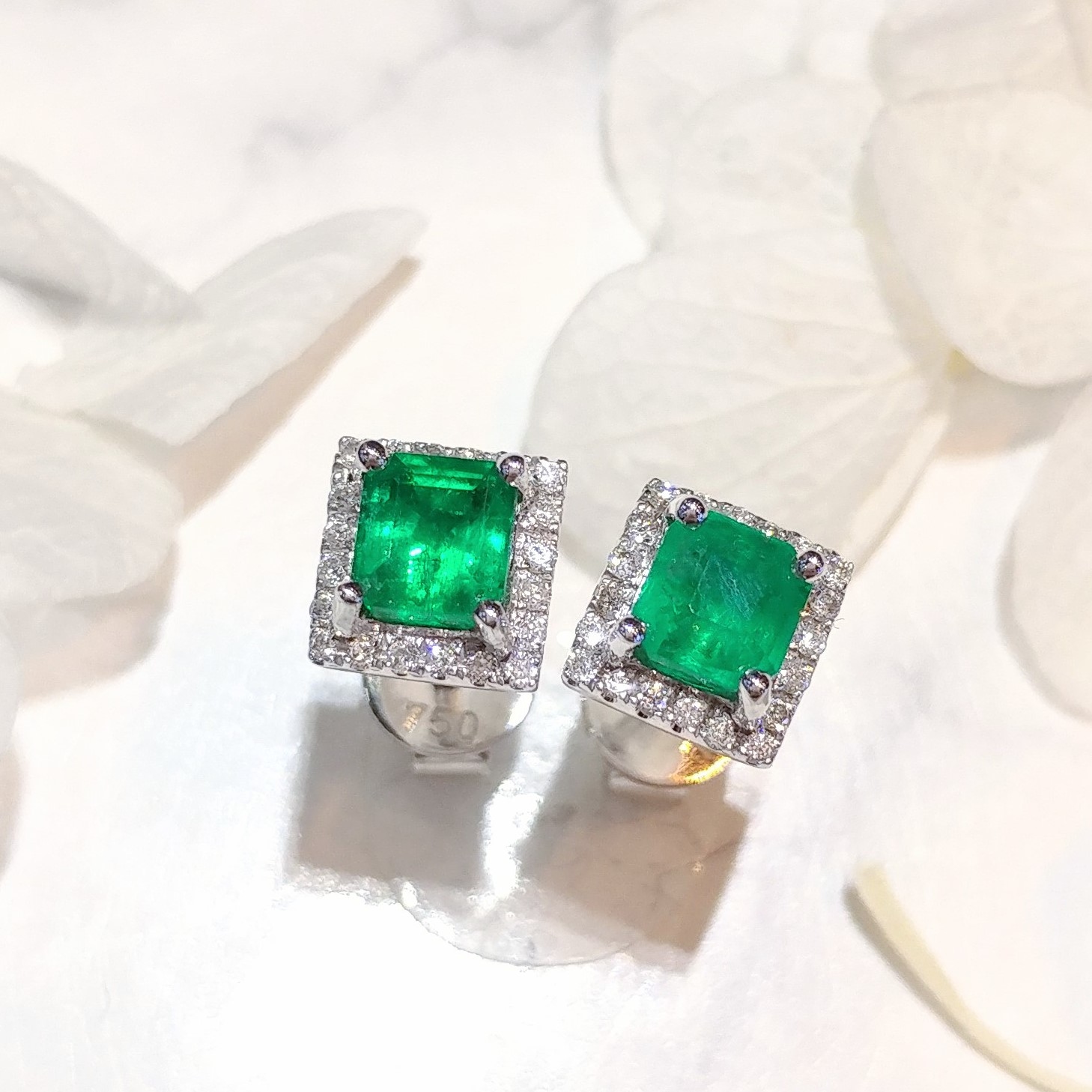 18K White Gold 0.75ct Emerald and Diamond Earrings