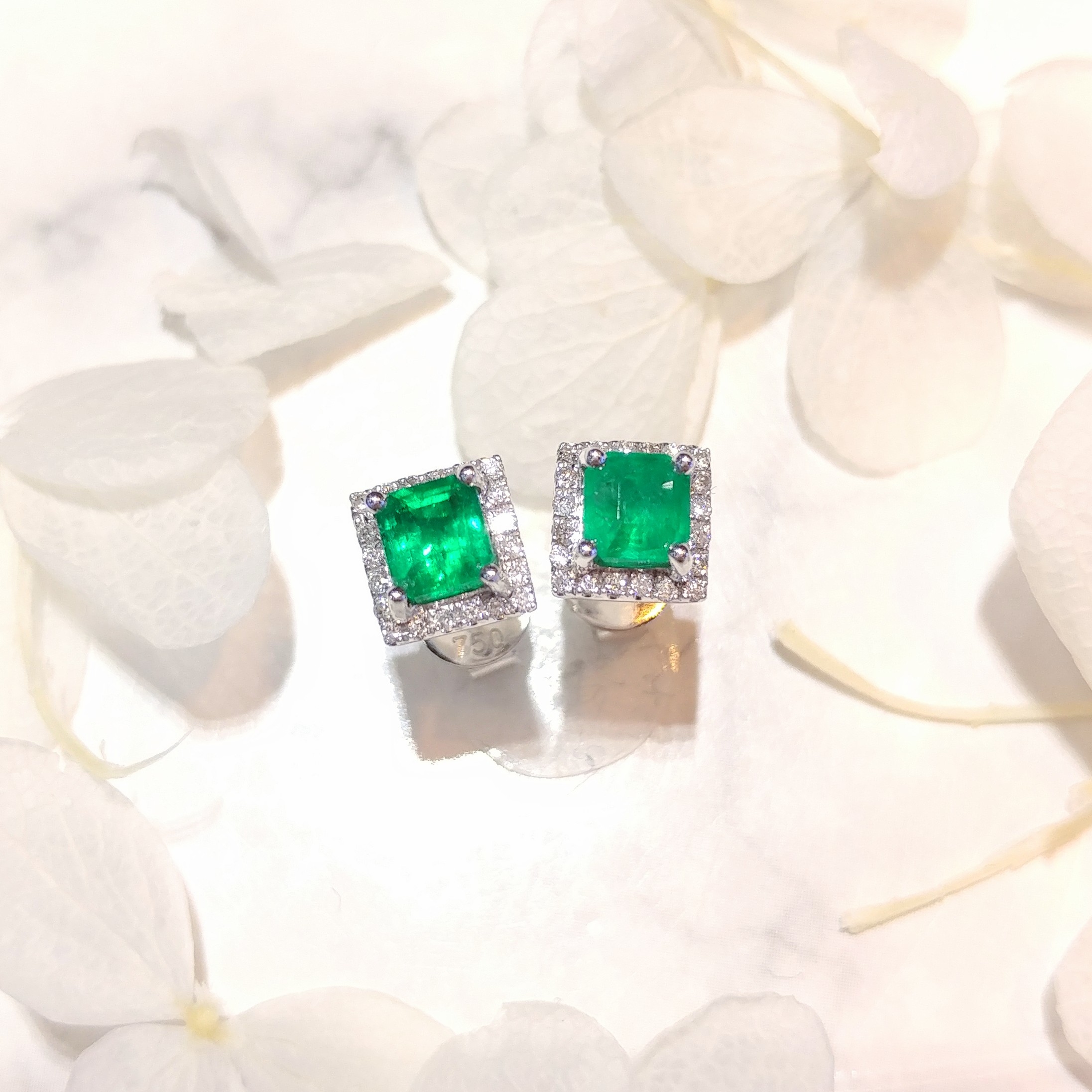 18K White Gold 0.75ct Emerald and Diamond Earrings