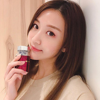 Ivelyn × 艾芙琳：吃BHK's 胎盤錠 讓肌膚氣色變好，也變得更加膨潤細緻！