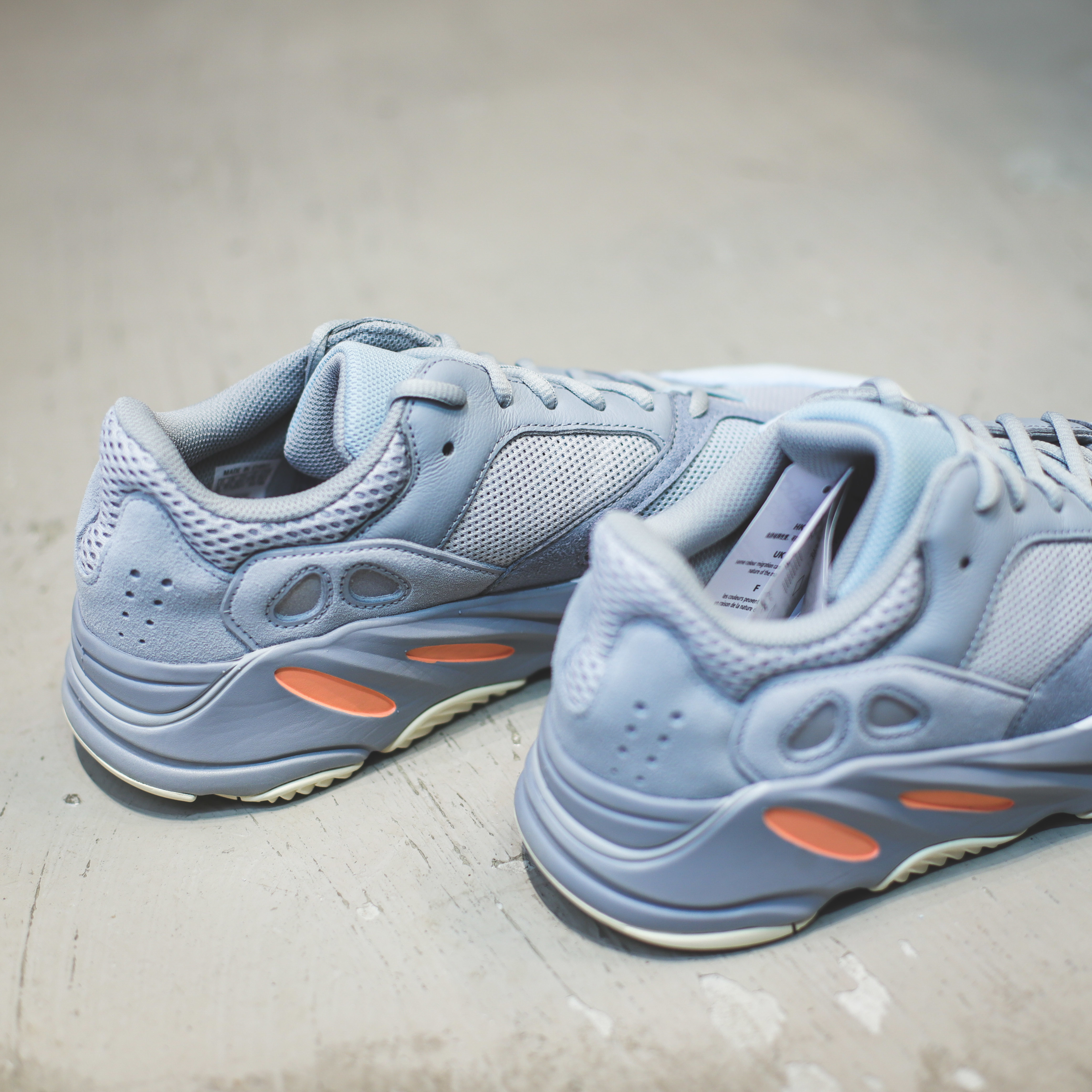 yeezy boost 700 eg7597