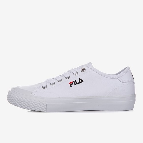 fila korea classic kicks trainers in white