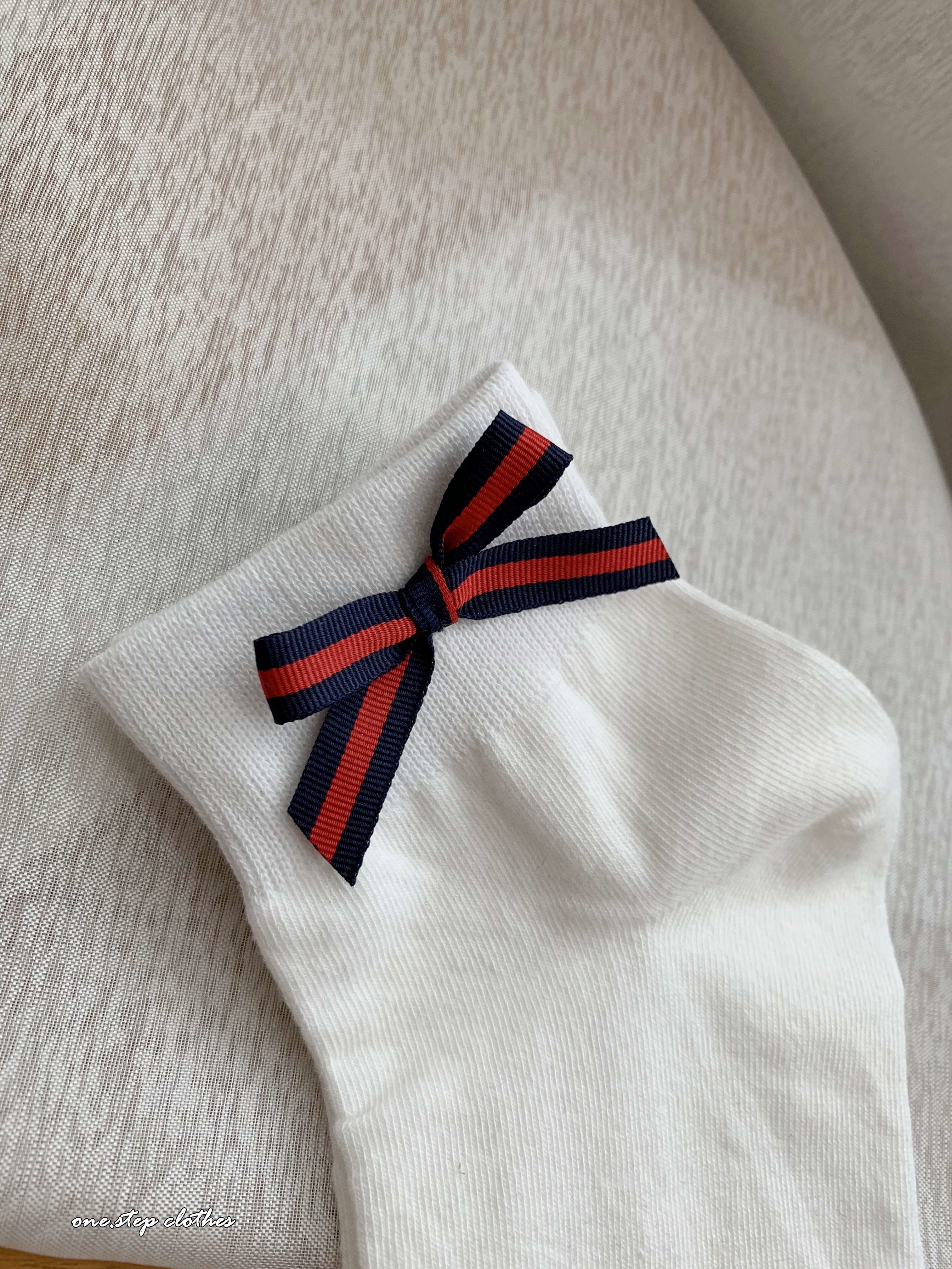 正韓立體緞帶蝴蝶結襪