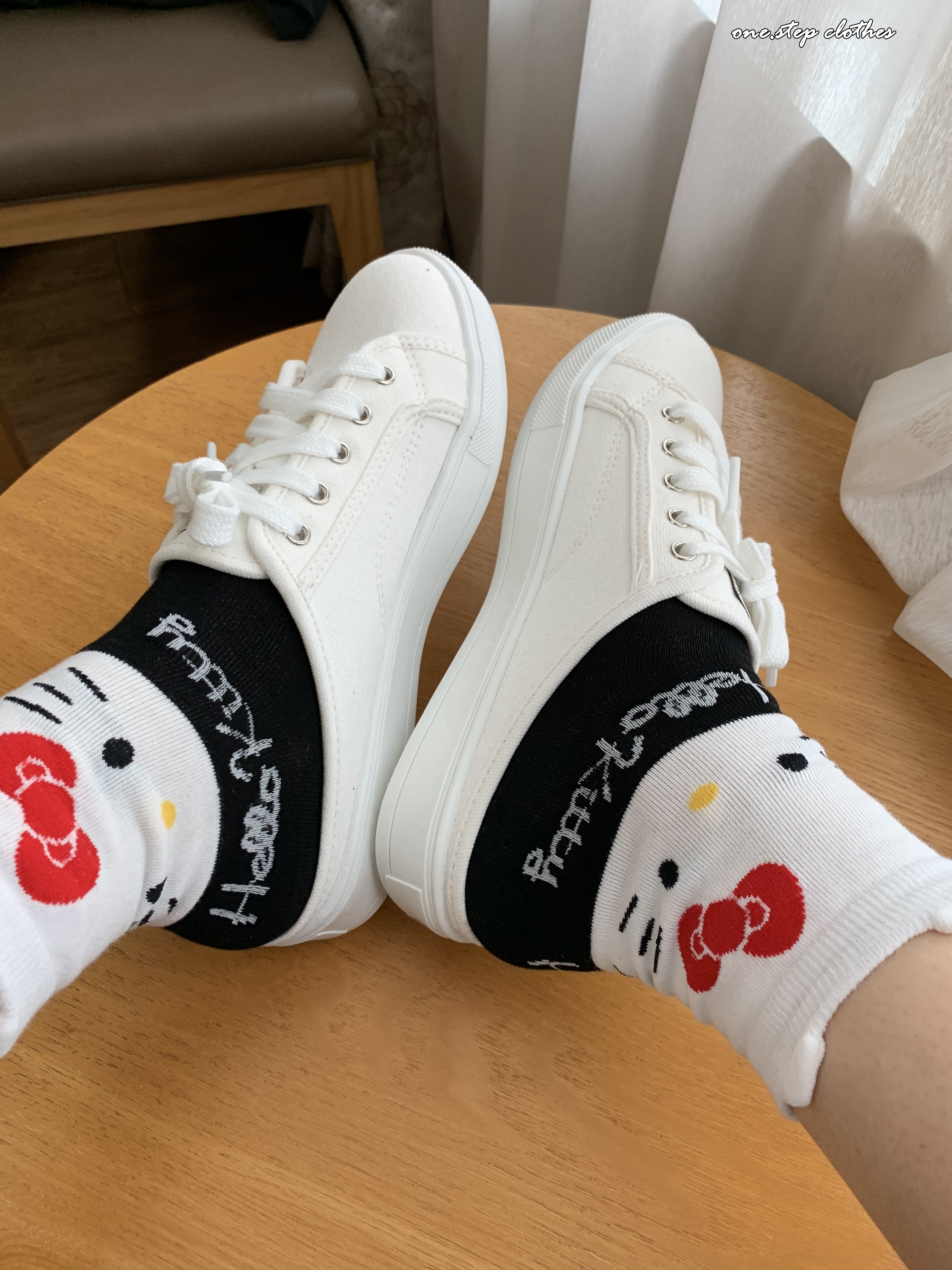 正韓KITTY配色耳朵襪