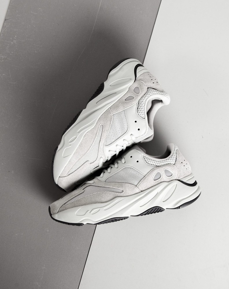 yeezy 700 boost salt