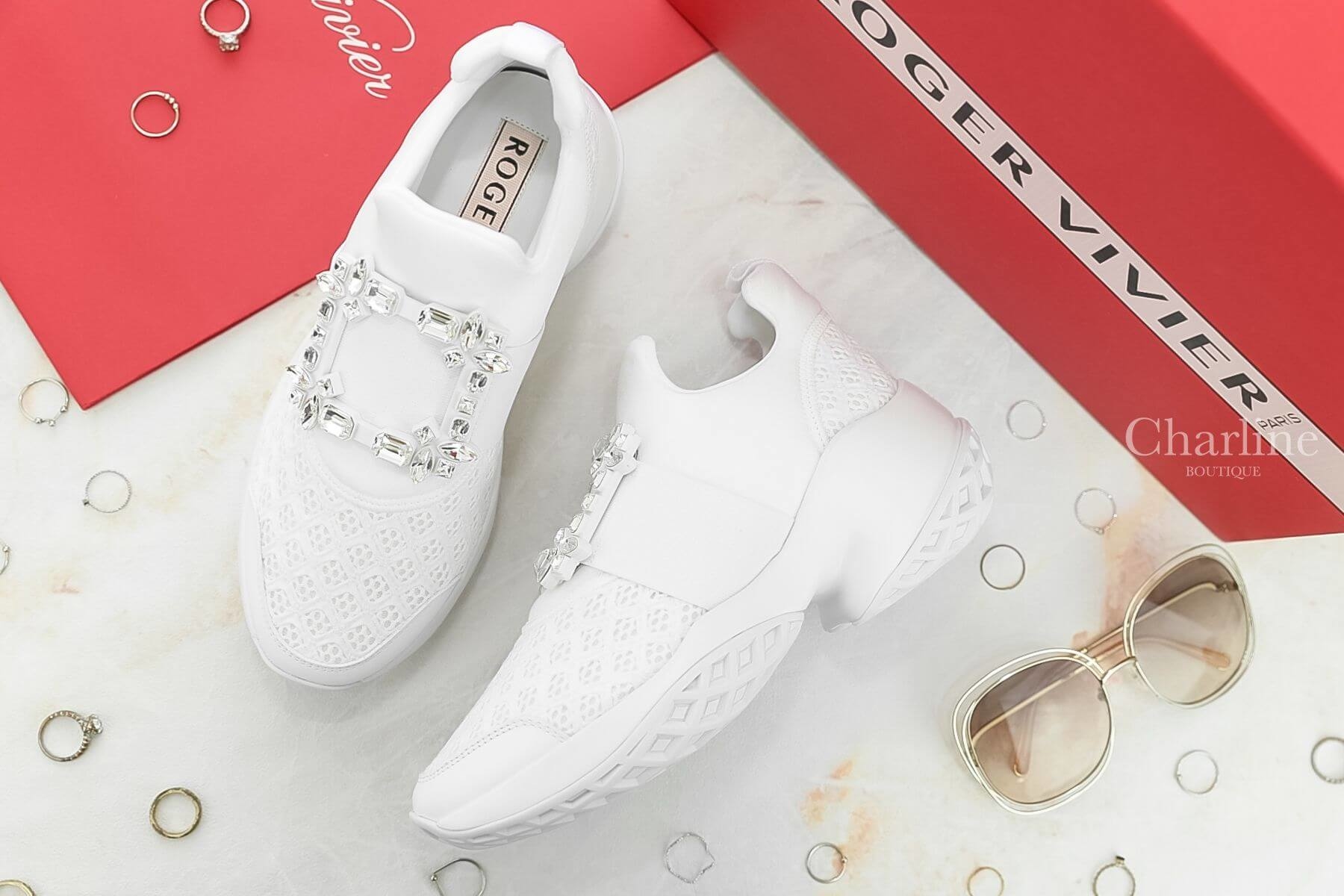 Roger Vivier Viv' Run Strass Buckle Sneakers In Technical Fabrics 白色水晶方釦太空棉運動鞋-Charline Boutique 精品代購