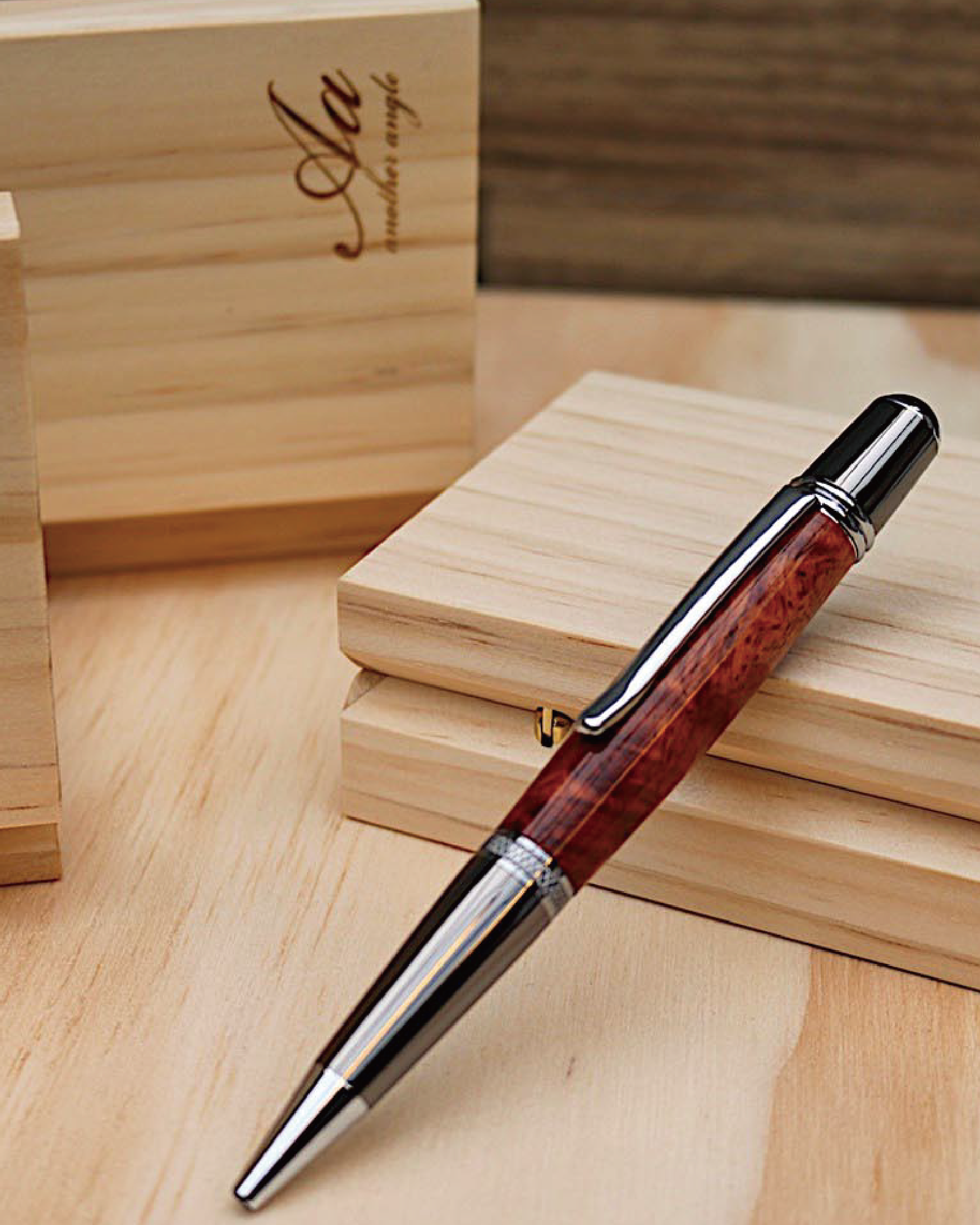 鋼珠筆, 原木筆,