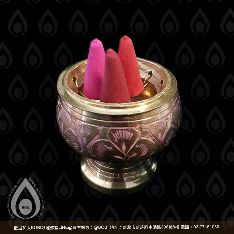 BOBI塔香爐淡紫色系花卉紋樣款實拍，爐內展示不同顏色塔香