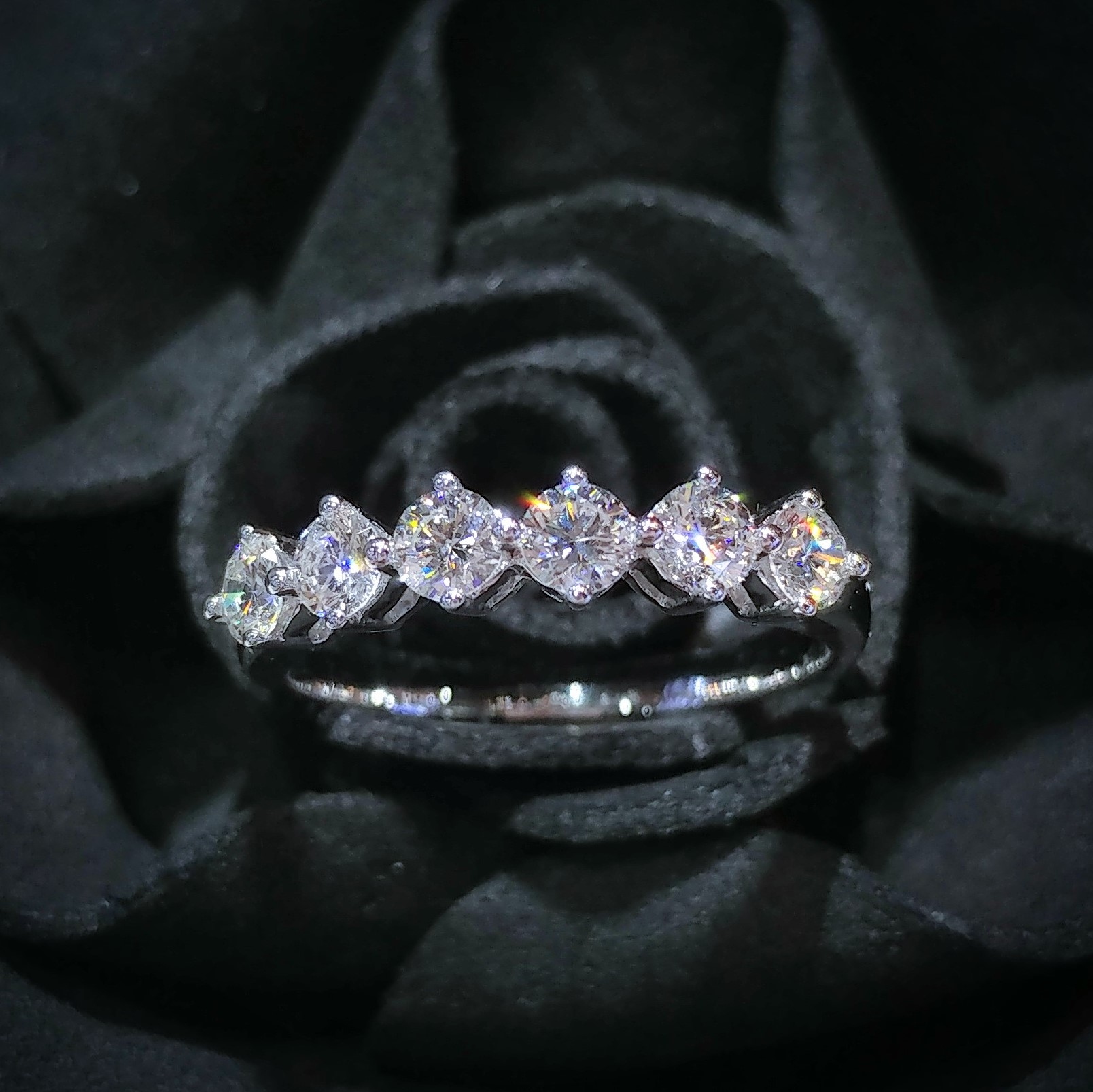 18K White Gold 0.70ct Diamond Ring