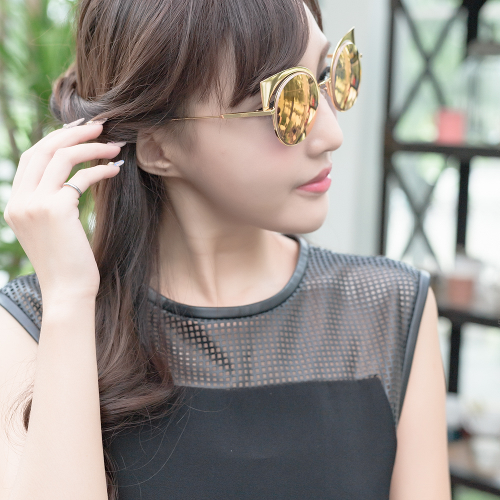 FENDI 廣告主打 水銀鏡面 太陽眼鏡(金色)