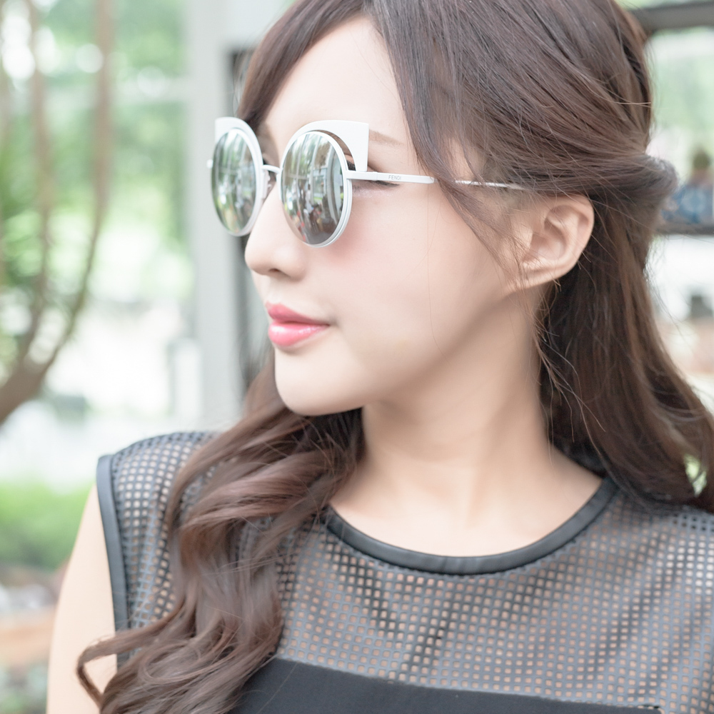 FENDI 廣告主打 水銀鏡面 太陽眼鏡 (白色)