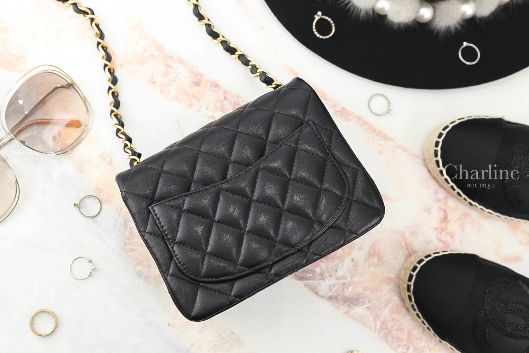 Chanel Mini Flap Bag 黑色金CC金鍊小羊皮肩背包-Charline Boutique 精品代購