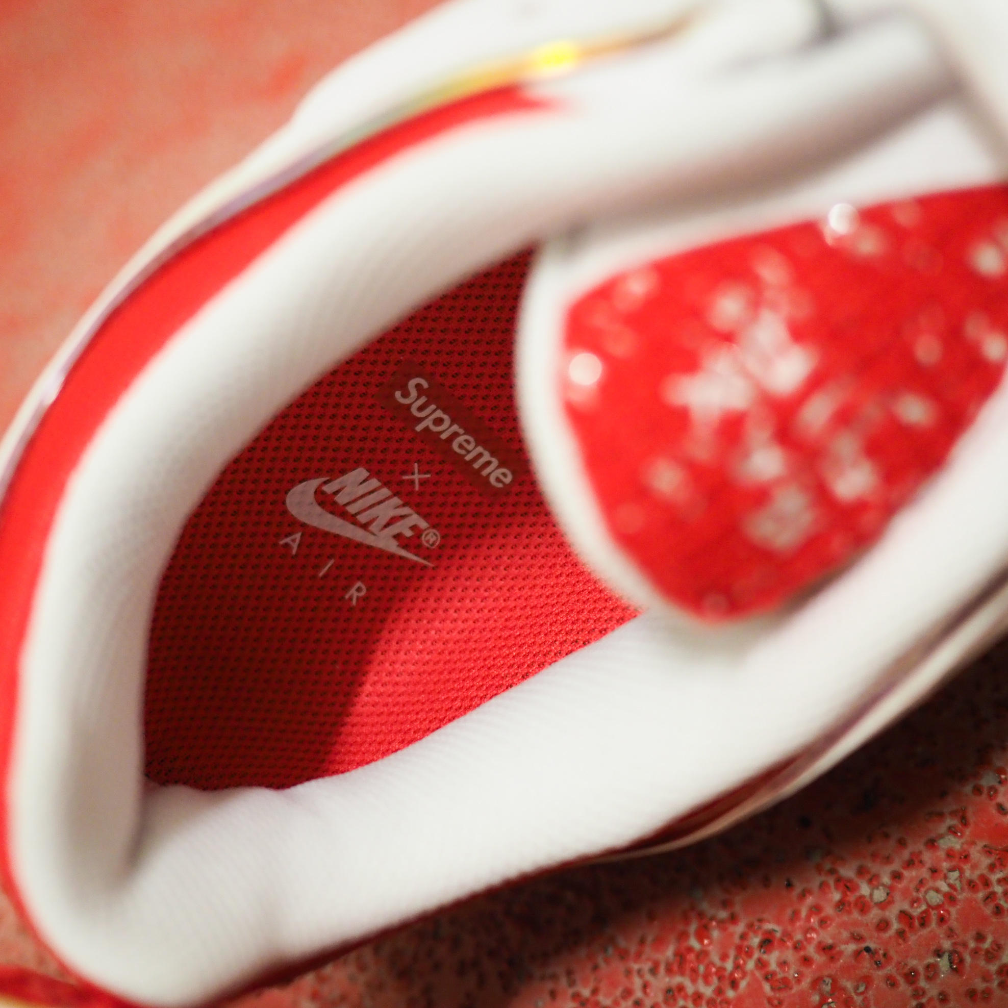 [現貨] Supreme x Nike Air Tailwind White Red AT3854-100