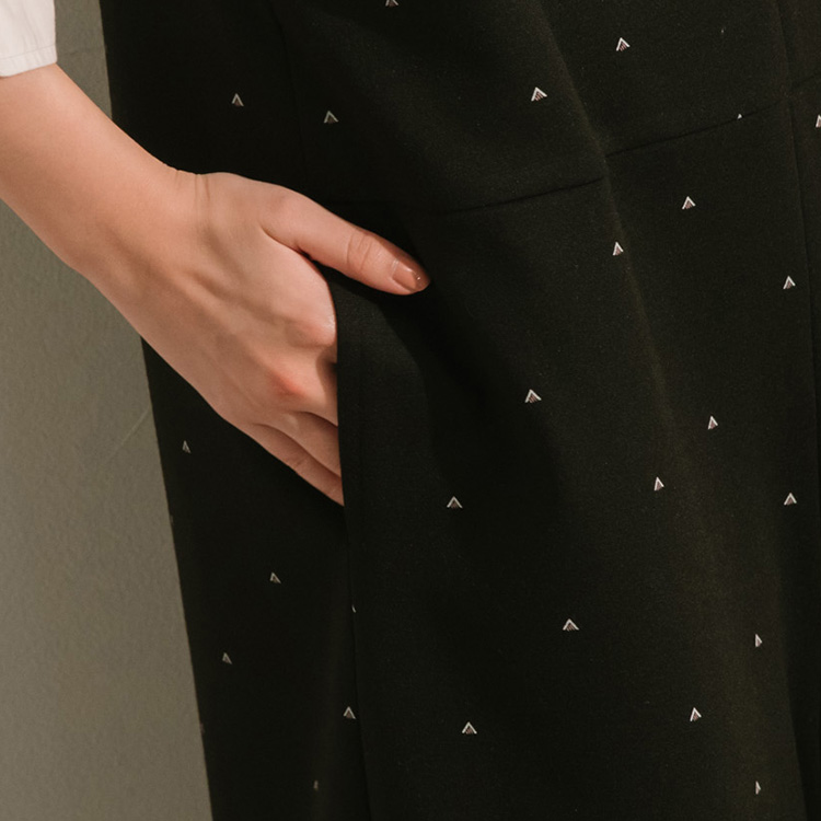 小小山丘連身褲搶先看