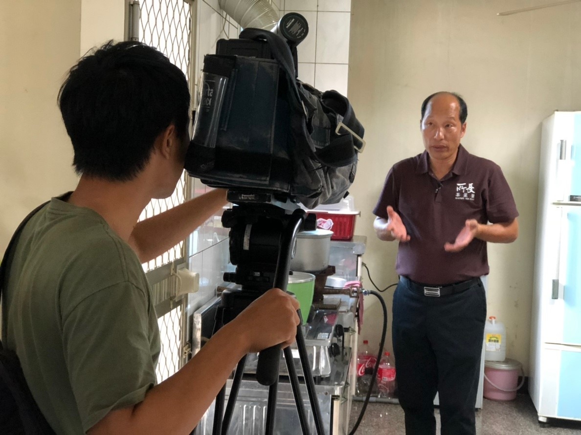 所長茶葉蛋-八大電視採訪花絮