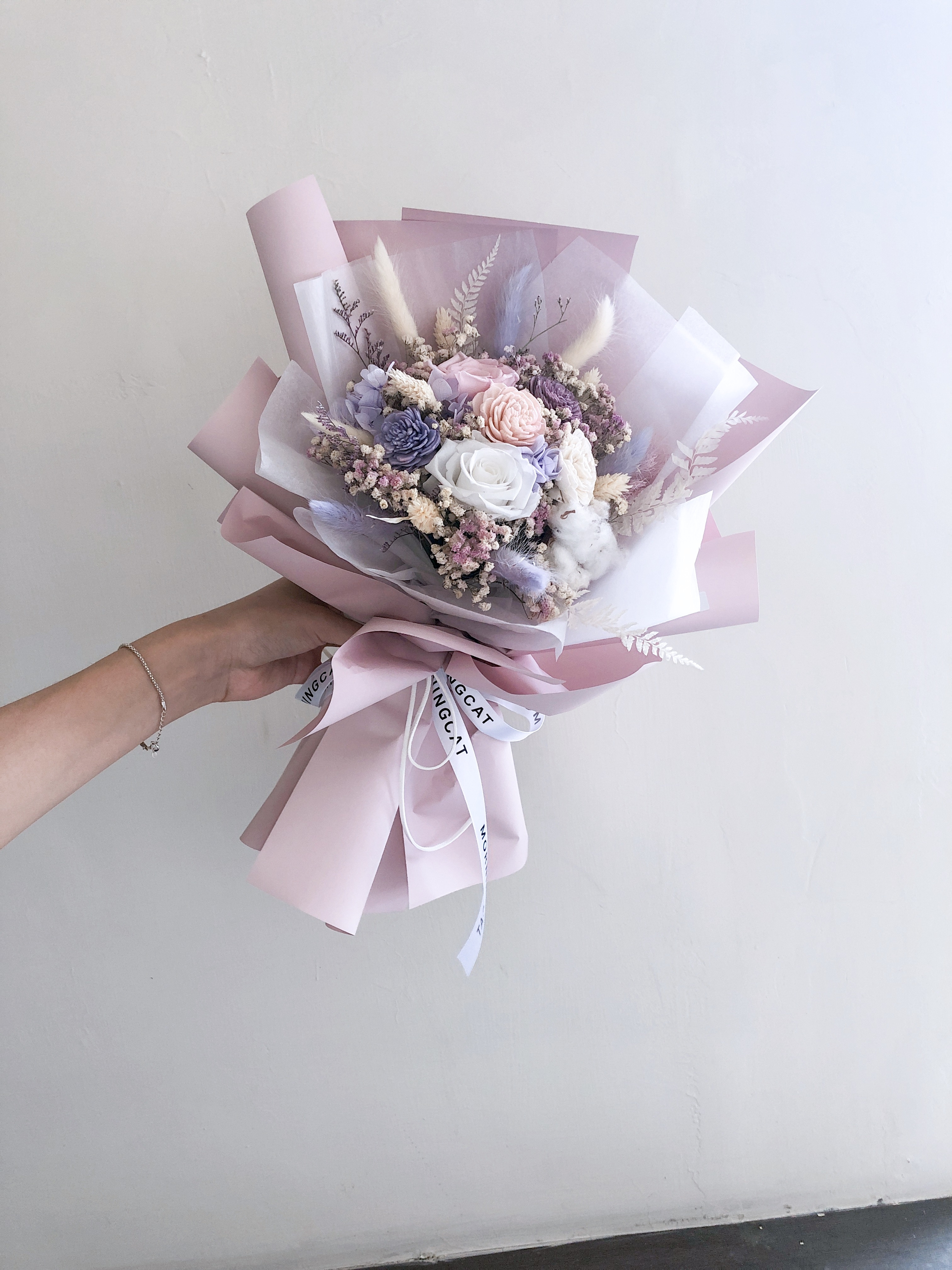 淡紫色的浪漫 永生玫瑰花束