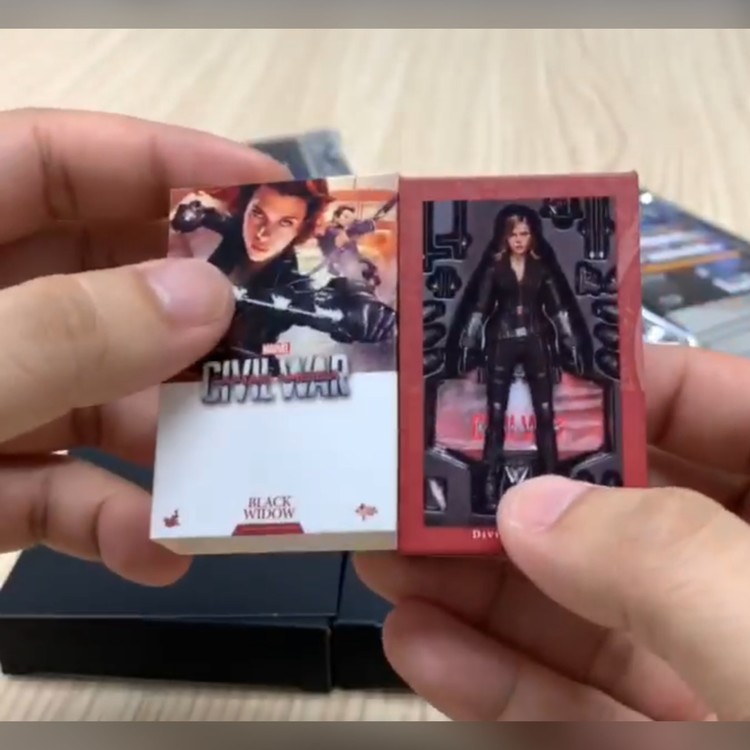 hot toys mini box art magnet