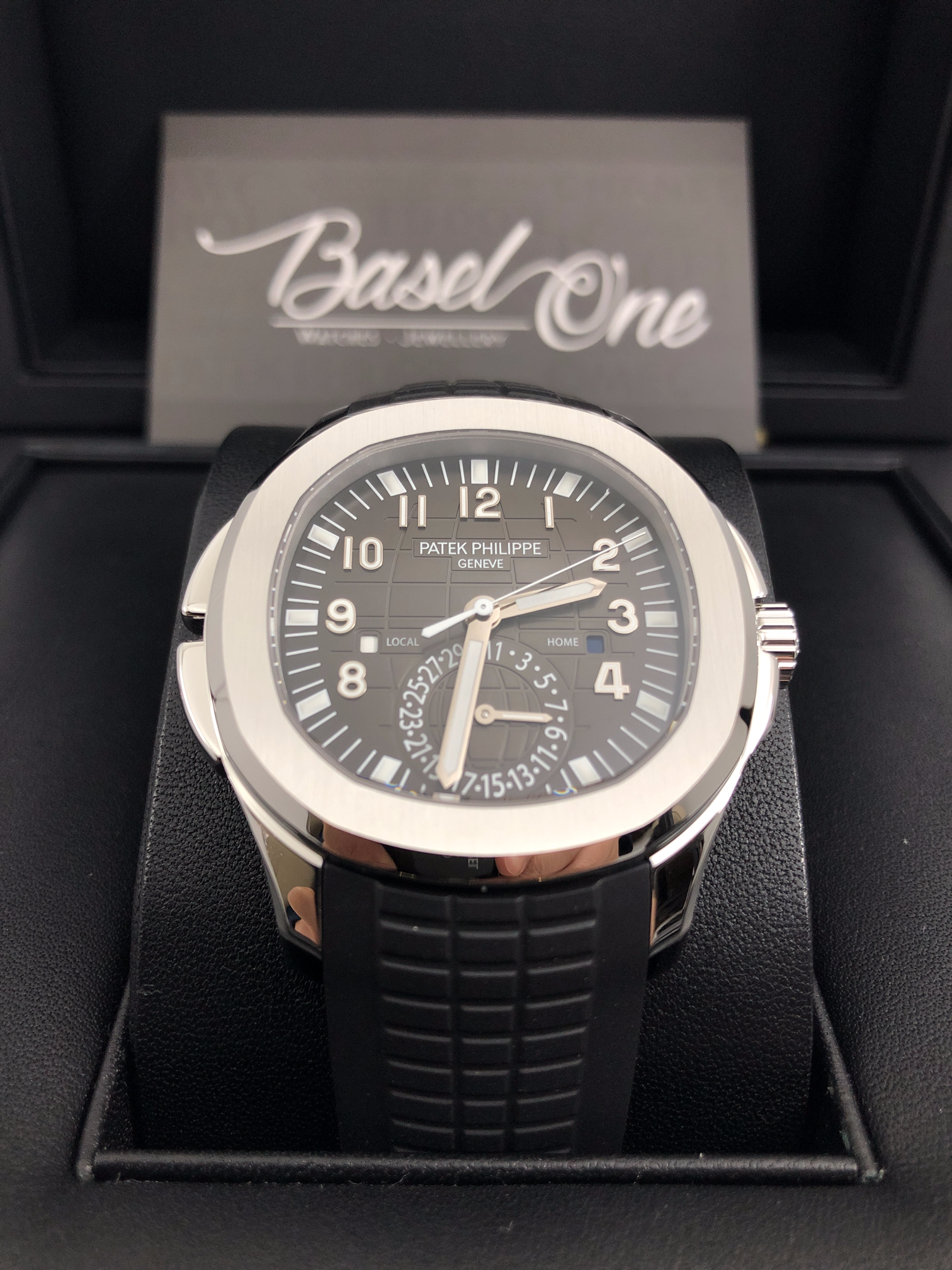 Discontinued BRAND NEW 5164A-001 5164a PATEK PHILIPPE BLACK DIAL AQUANAUT STAINLESS STEEL AUTOMATIC WITH RUBBER STRAP 40MM