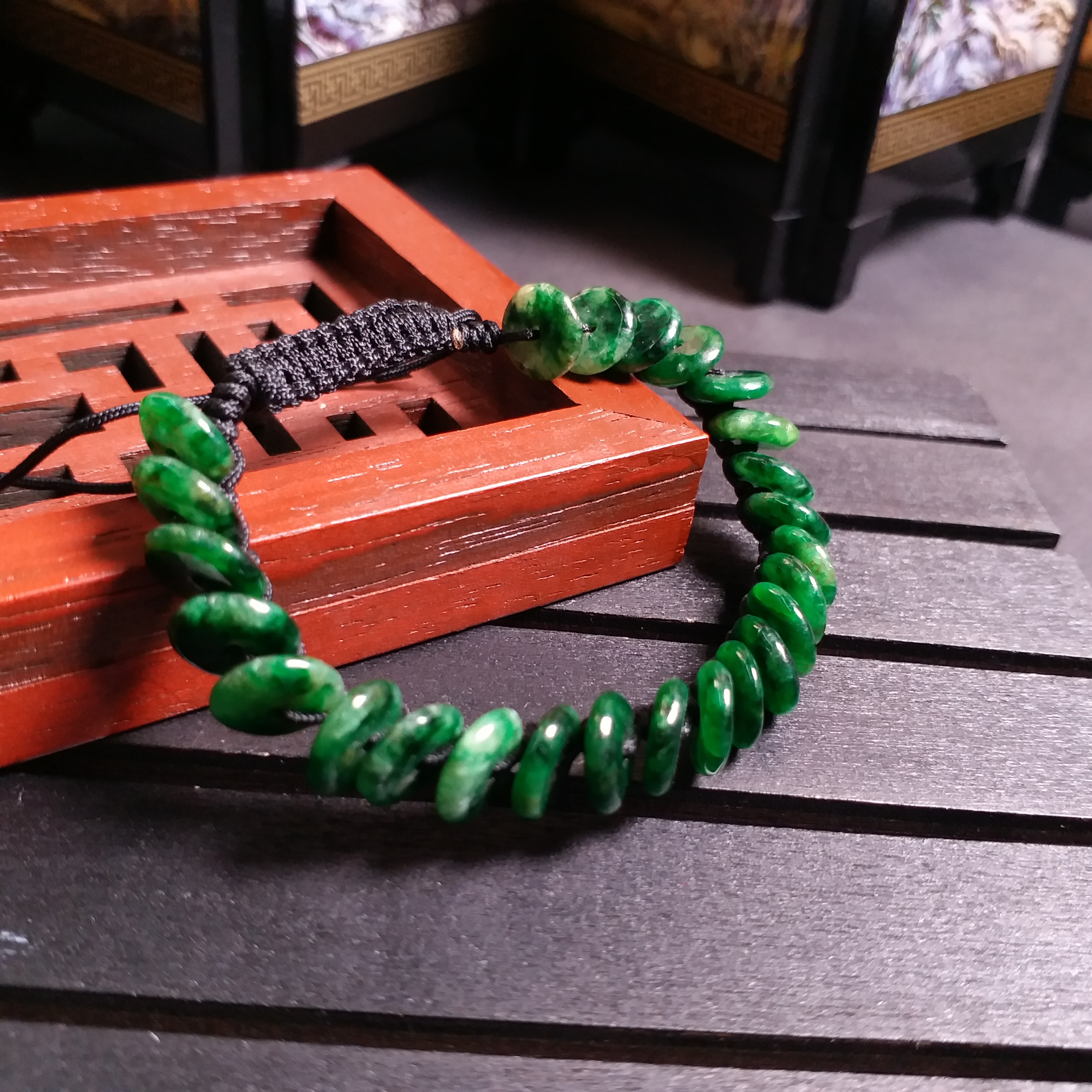 J1433 滿綠平安扣手帶 (8.8mm直徑)