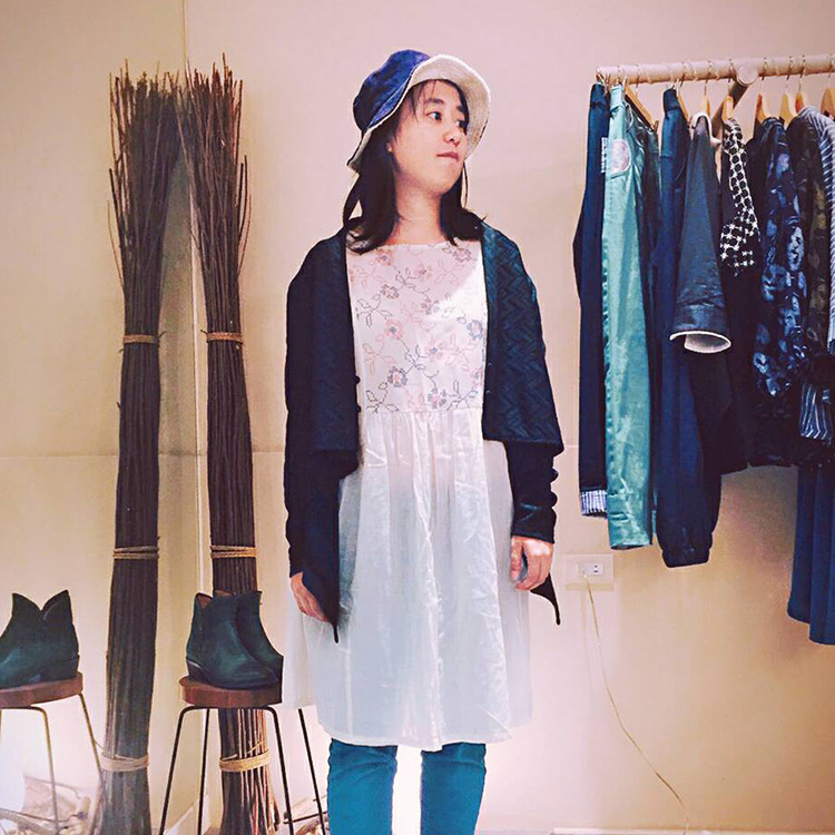 許許兒候鳥旅行垂墜短外套顧客實穿心得