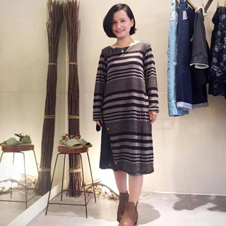 許許兒夜間飛行條紋造型針織洋裝顧客實穿心得